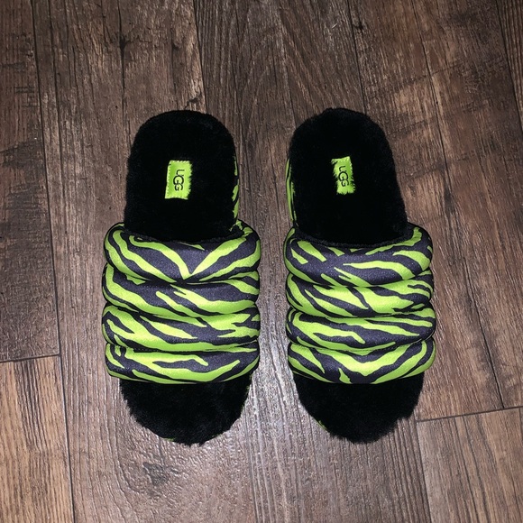 BRAND NEW PLATFORM UGGS - Picture 2 of 6